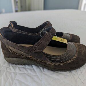 NWT Naot Kieri Dark Brown Suede Leather Mary Jane w/Strap Women's 36EU/5M US